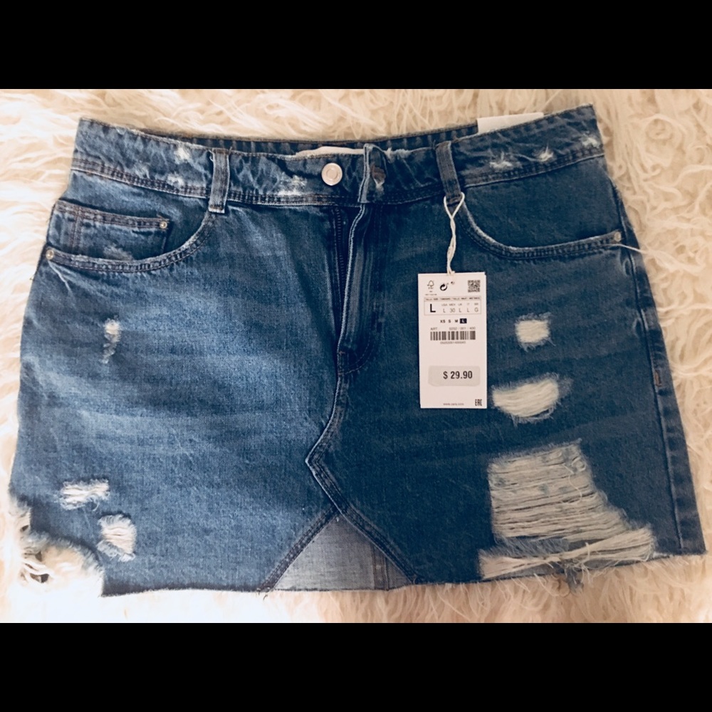 Zara mini distressed denim skirt